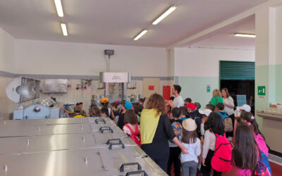 Visita guidata studenti della scuola primaria Falcone-Borsellino presso l’Azienda Agricola Saporito.